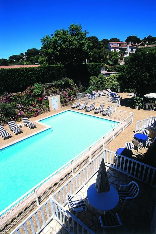 Hôtel Lou Paouvadou Sainte-Maxime Exterior foto