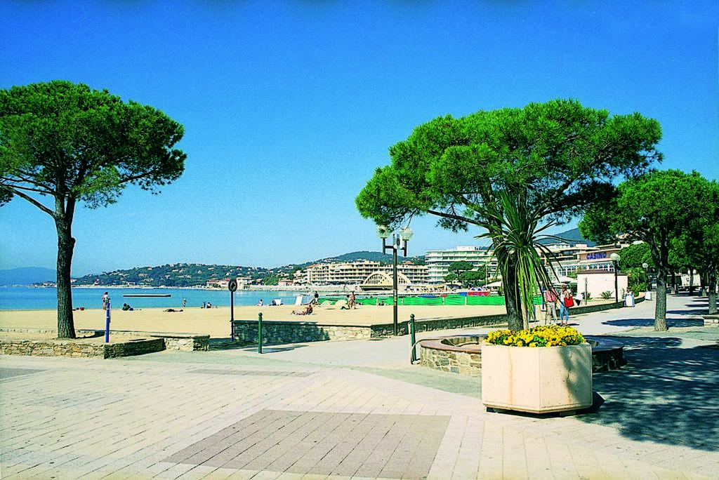 Hôtel Lou Paouvadou Sainte-Maxime Exterior foto